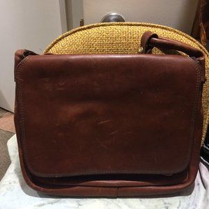 VINTAGE MESSENGER CROWN LEATHER BAGS